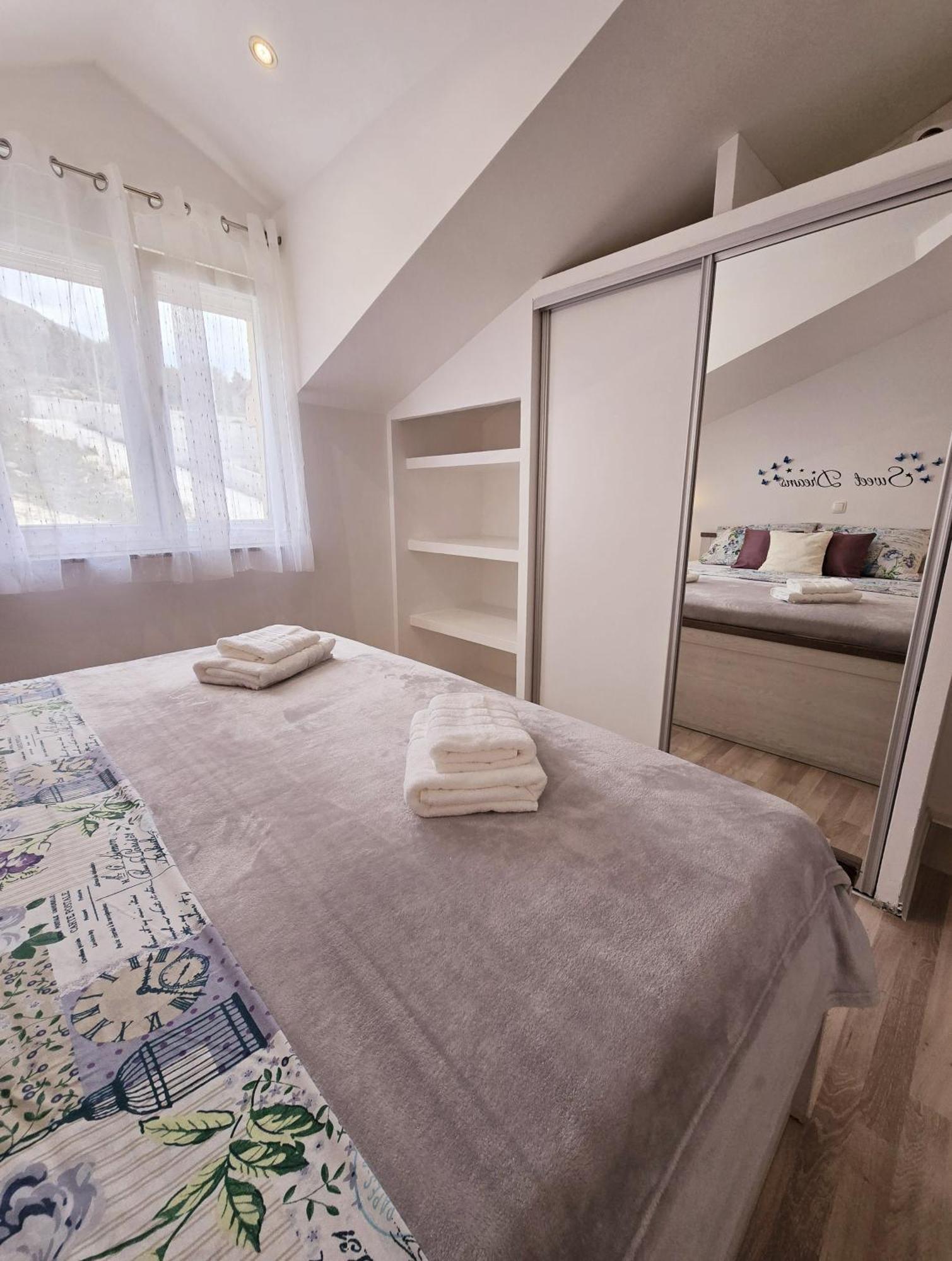 Villa Matanovi Dvori Подстрана Екстериор снимка